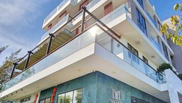 Kiến trúc tòa nhà