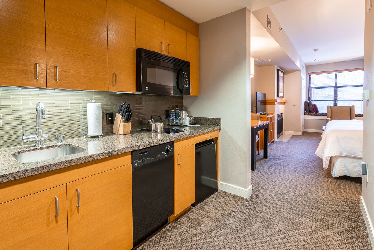 Luxury Condo at Village Monache - With Canyon Lodge Ski Locker