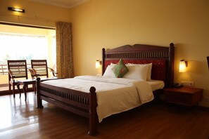 Laptopgeeigneter Arbeitsplatz, schallisolierte Zimmer