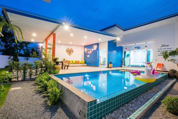 Villa familiar | Jardín