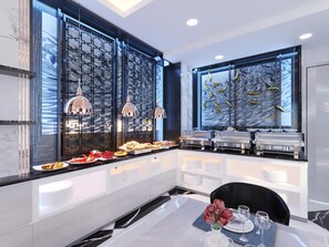 Breakfast area