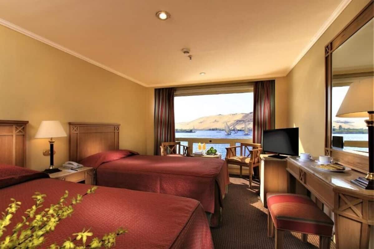 Premium bedding, minibar, in-room safe, blackout curtains