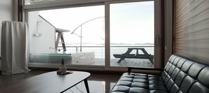 Télévision à écran plat