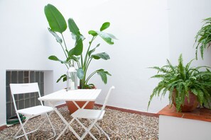 Outdoor dining - Apartment next to Las Tendillas with garage (Córdoba)