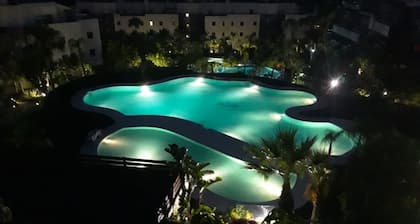 Luxury Marbella 2 Bed Apartment in Los Flamingos With Relaxing Panoramic Views