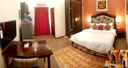 HAYYAT LUXURY APARTMENT