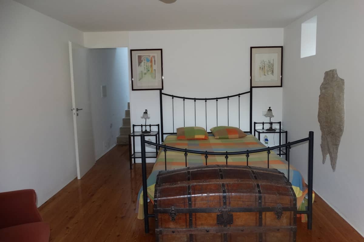 Family House, 2 Bedrooms (Casa de Hóspedes) | 3 bedrooms, memory foam beds, individually decorated