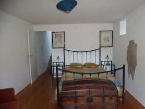 Casa família, 2 quartos (Casa de Hóspedes) | Camas com colchões de espuma com sistema de memória