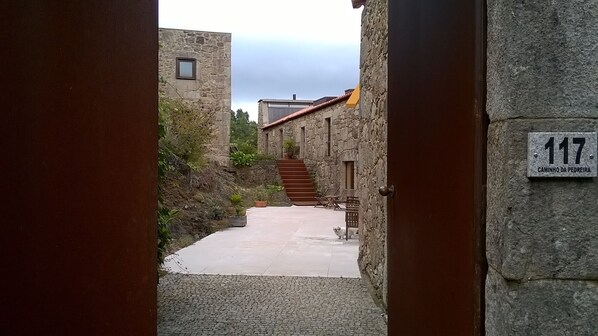 Front of property - Casa da Pedreira (Paredes de Coura)