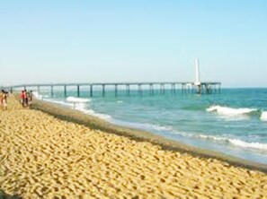 Beach nearby, sun loungers