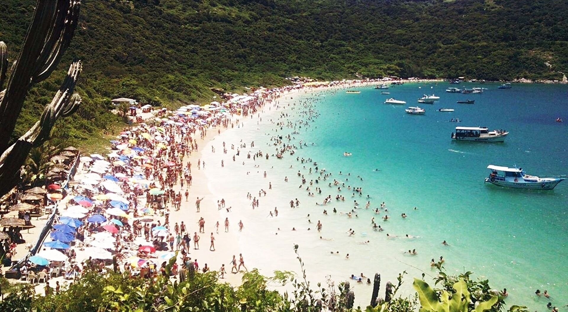 Beach nearby, sun loungers