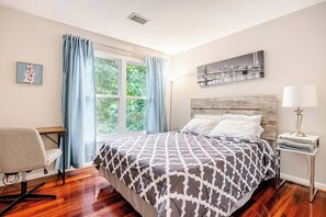 3 bedrooms, iron/ironing board, travel cot, free WiFi