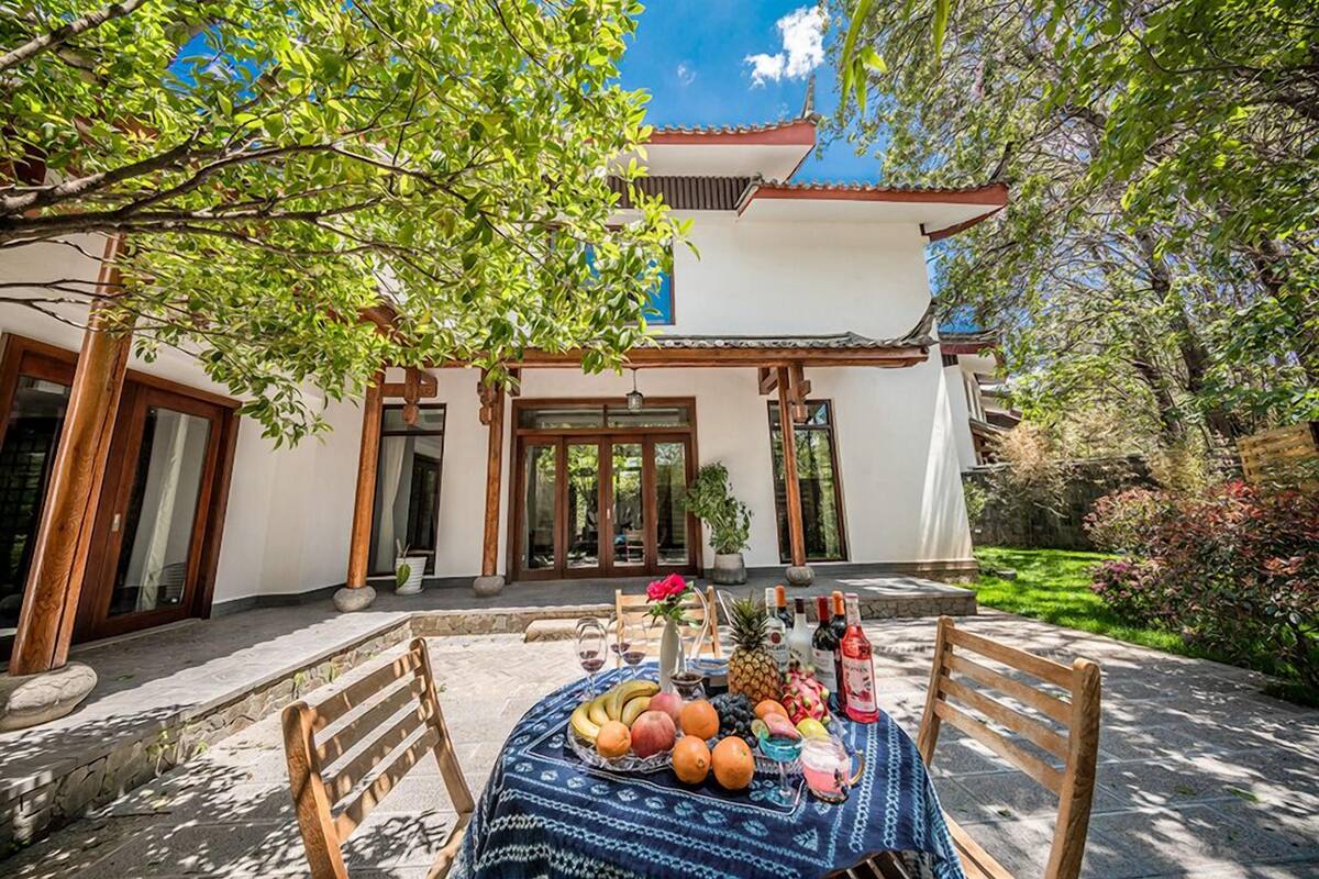 Luxury House | Terrace/patio