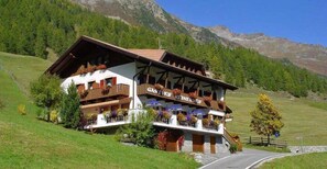 Exterior - Bergchalet Hotel Reinerhof (Campo Tures)