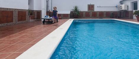 Outdoor pool, a heated pool