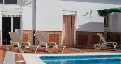 Casa Rural El Patio, con piscina privada
