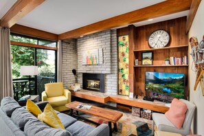 Smart-TV, peis, videospill og DVD-spiller