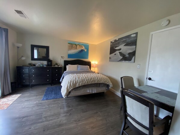1 Schlafzimmer, Schreibtisch, Bügeleisen/Bügelbrett, kostenloses WLAN