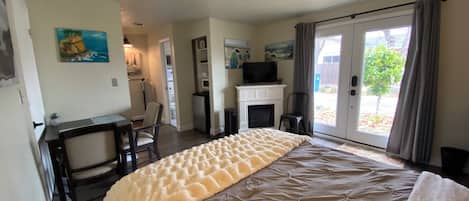 1 Schlafzimmer, Schreibtisch, Bügeleisen/Bügelbrett, kostenloses WLAN