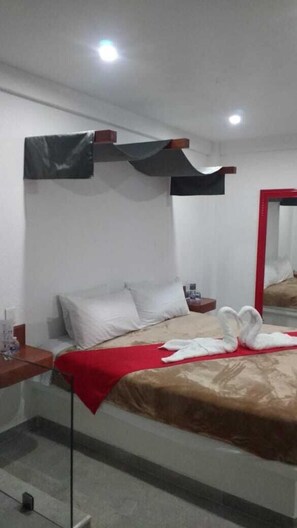 Habitación Confort doble | Wifi gratis y ropa de cama