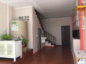 Front of property - Smile Home Guesthouse (Rayong)