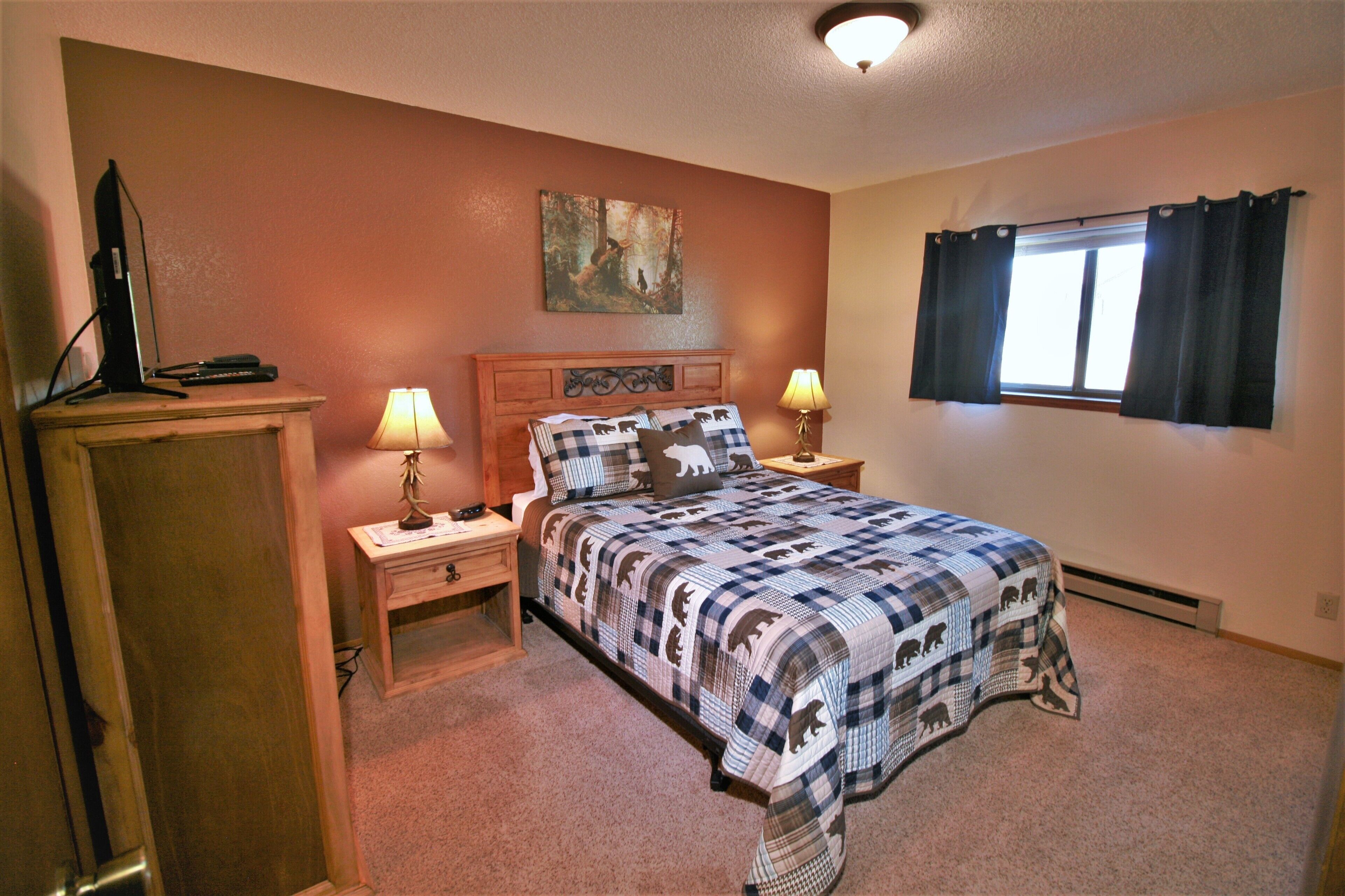 Condo w/ clubhouse hot tub/gym; on Free Shuttle Route to Winter Park Ski Resort