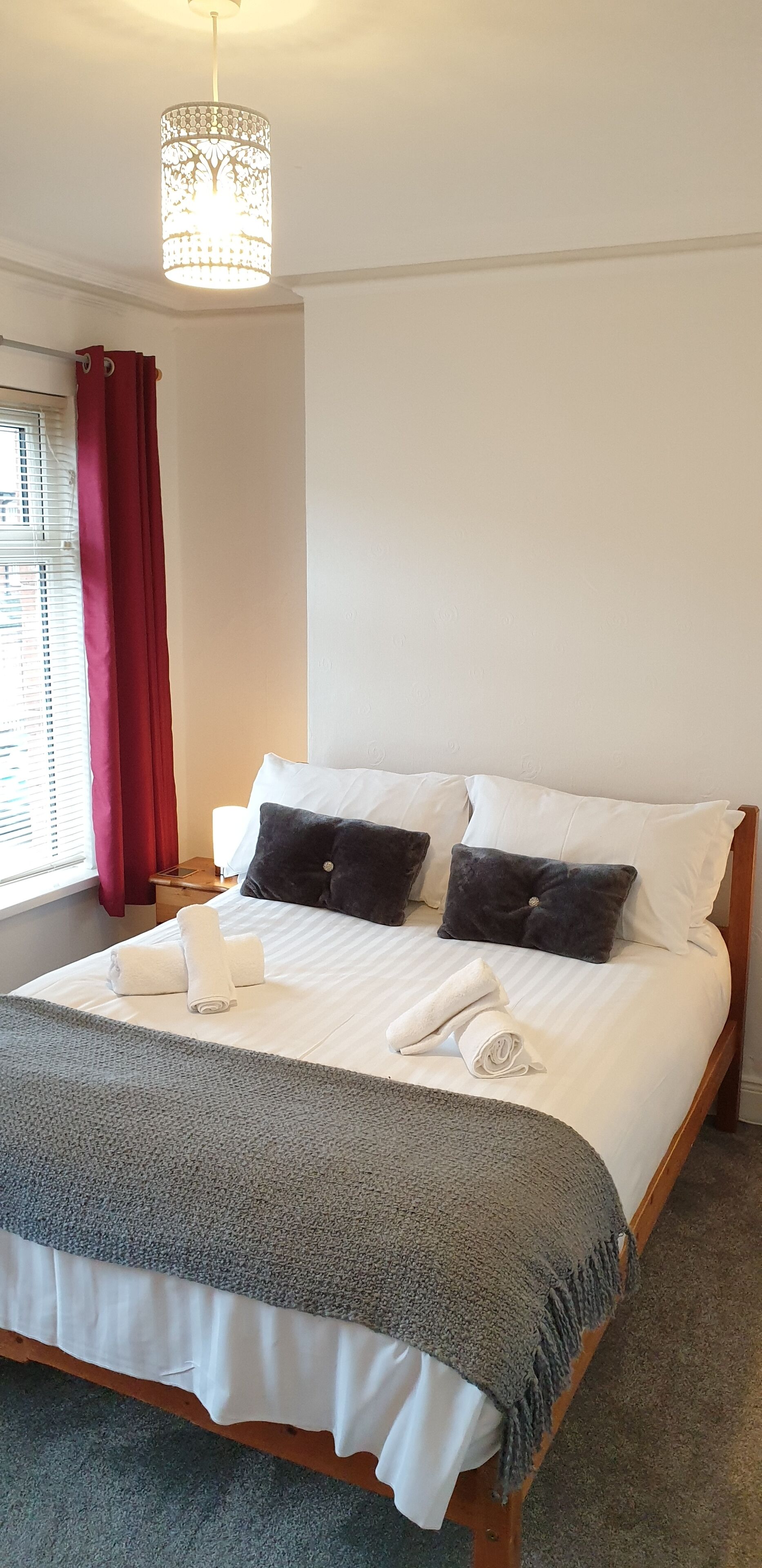 first floor front double bedroom