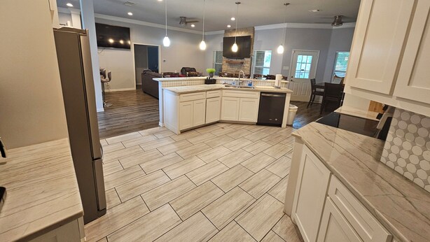 Interior - Modern Home in Excellent Location!! (Fort Worth)