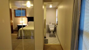 Standard Suite | Bathroom