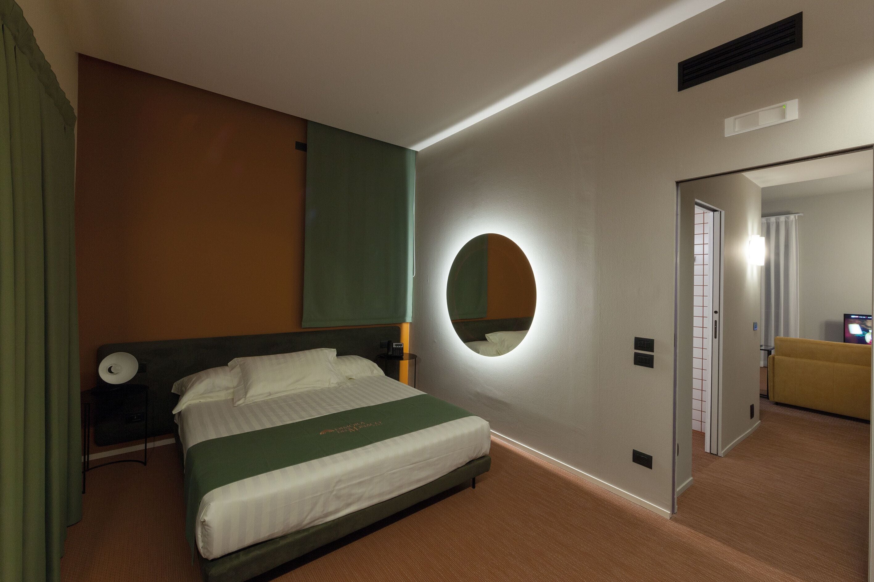 premium bedding, down duvets, minibar, in-room safe