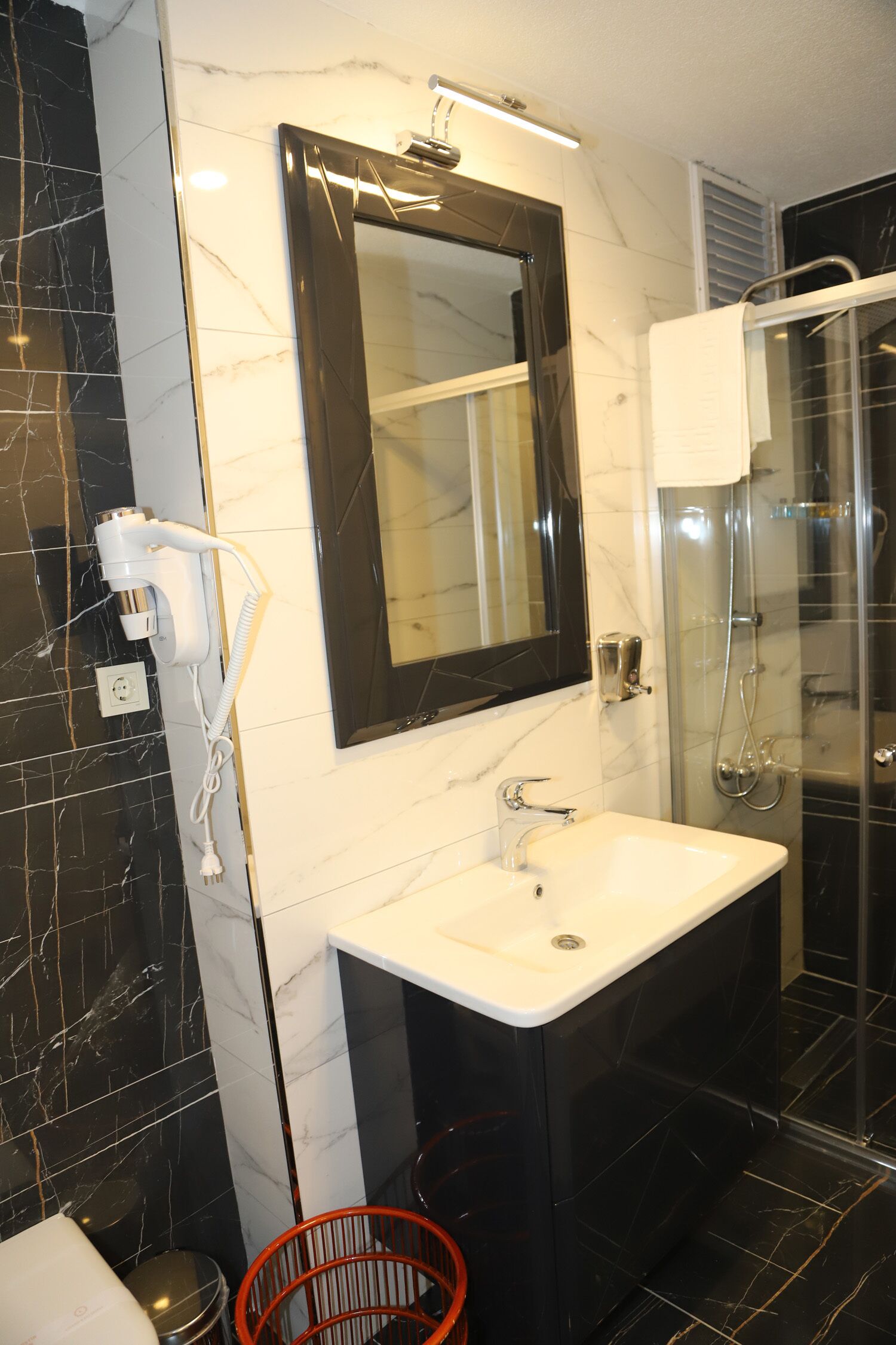 Foto - Grand Kavi Hotel