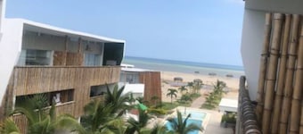 Departamento equipado con vista al mar