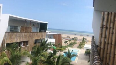 Departamento equipado con vista al mar