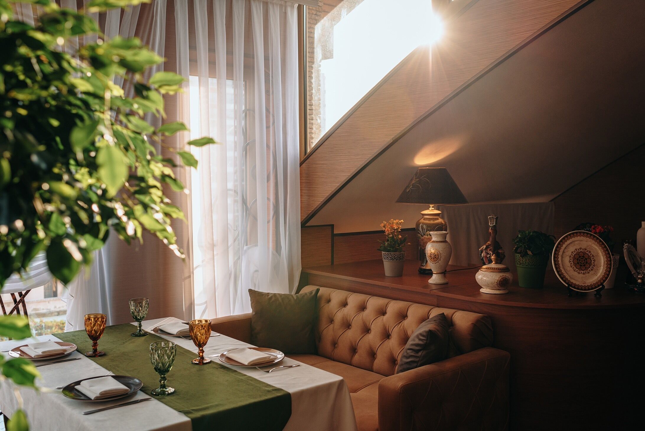 Café da manhã completo grátis todos os dias