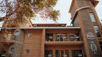 Fachada da propriedade