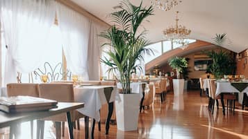 2 μπαρ/lounge