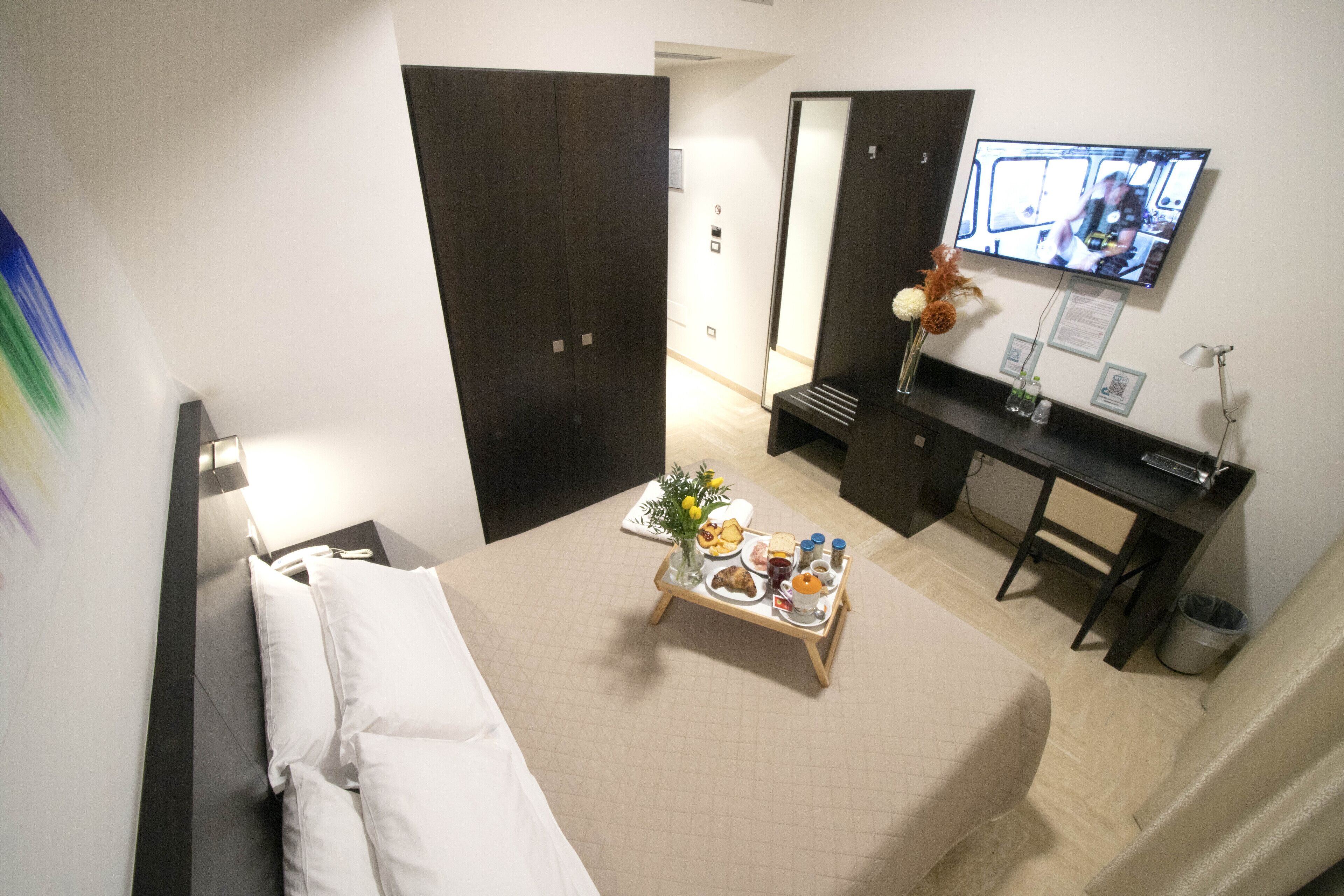 classic double or twin room | 1 bedroom, desk, laptop workspace, blackout curtains