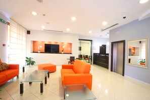 Sala de estar en el lobby