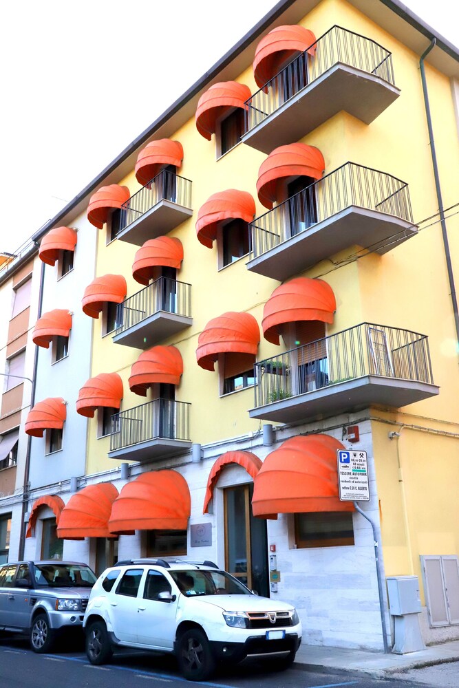 Albergo Cantiani image