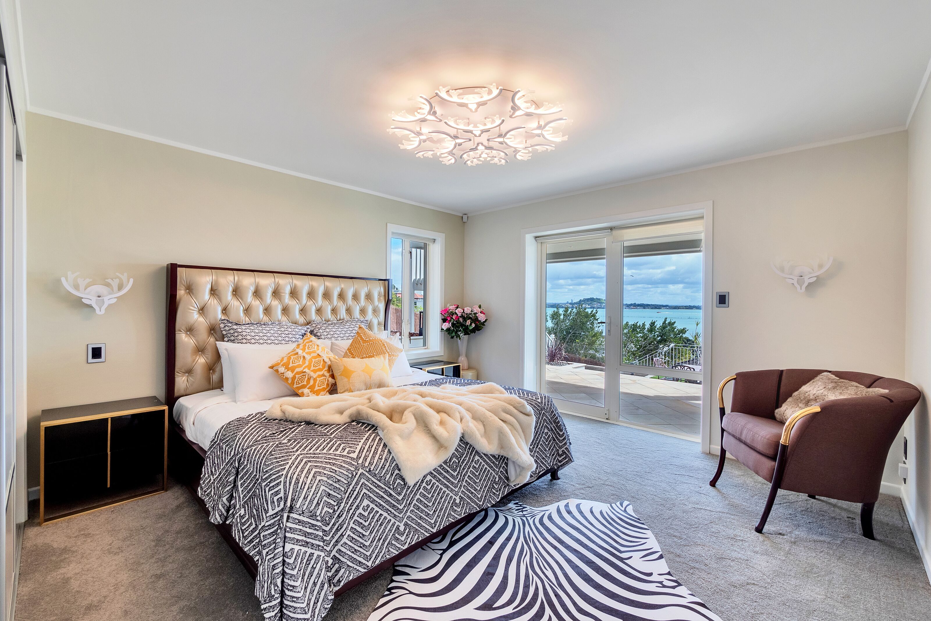 Magnificent Harbour View Villa in Orakei