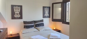 2 bedrooms, travel cot, free WiFi, bed sheets - Viviholidays your holiday villa (Castellammare del Golfo)