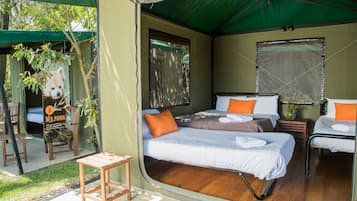 Roar and Snore Tent | Free WiFi, bed sheets