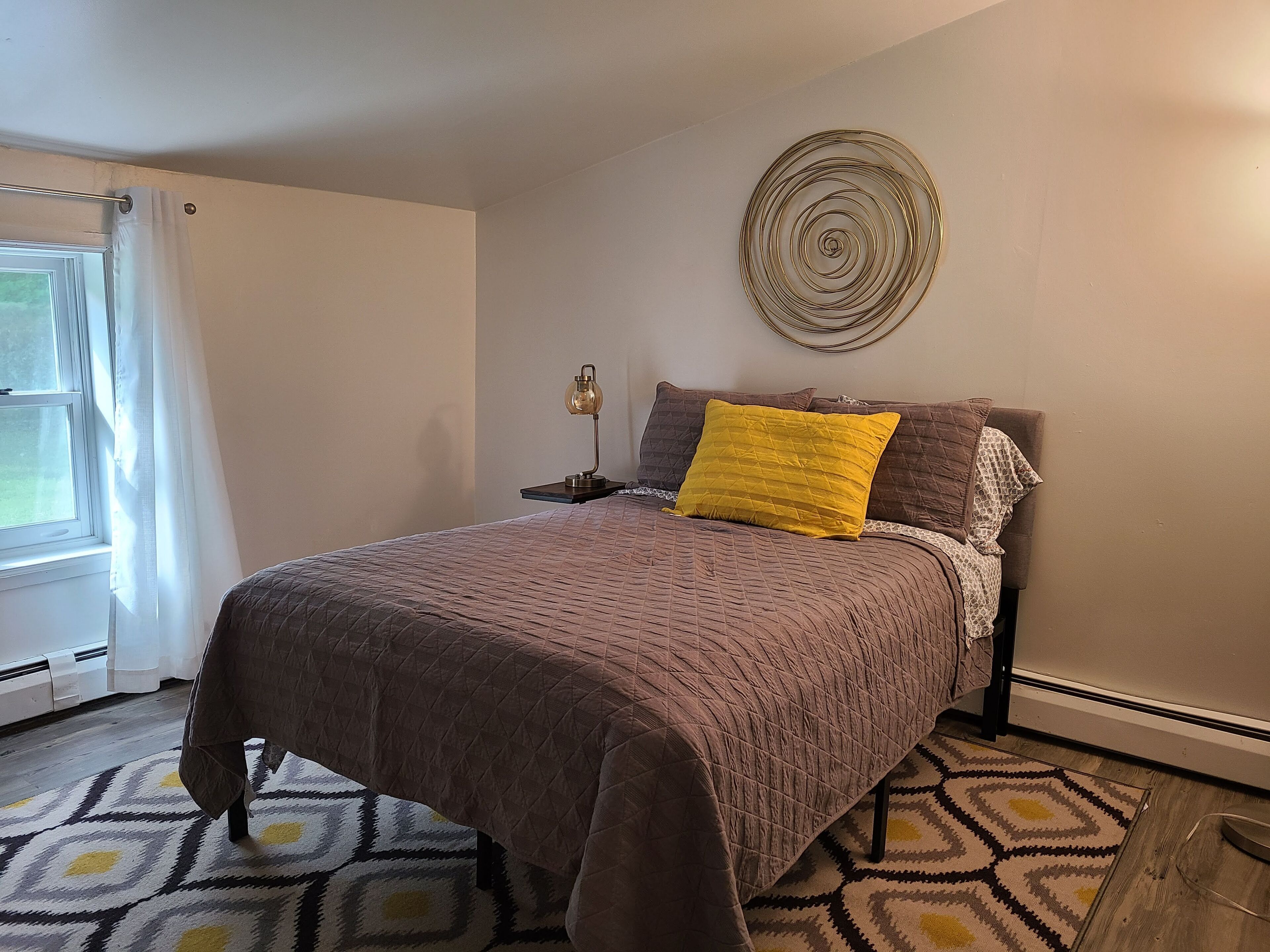 4 chambres, fer et planche à repasser, Wi-Fi, draps fournis