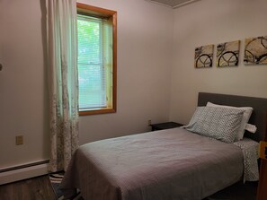 4 chambres, fer et planche à repasser, Wi-Fi, literie fournie