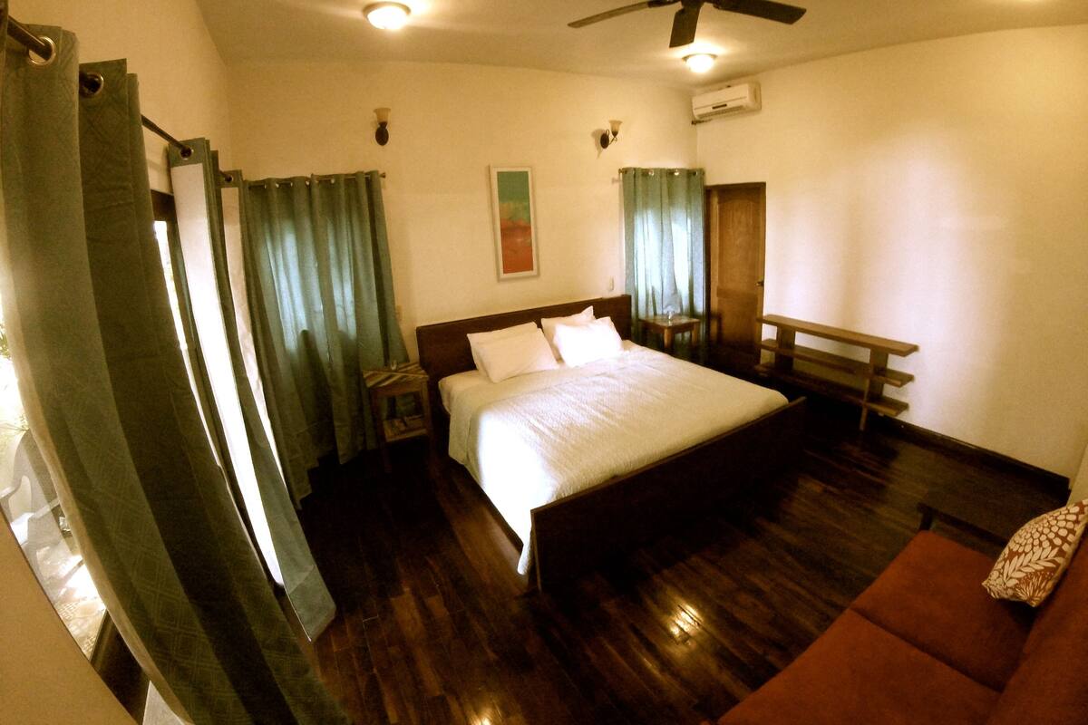 In-room safe, individually decorated, individually furnished, desk