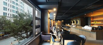 Cheongju The Mark Hotel