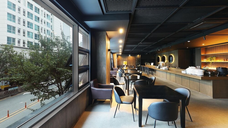 Cheongju The Mark Hotel