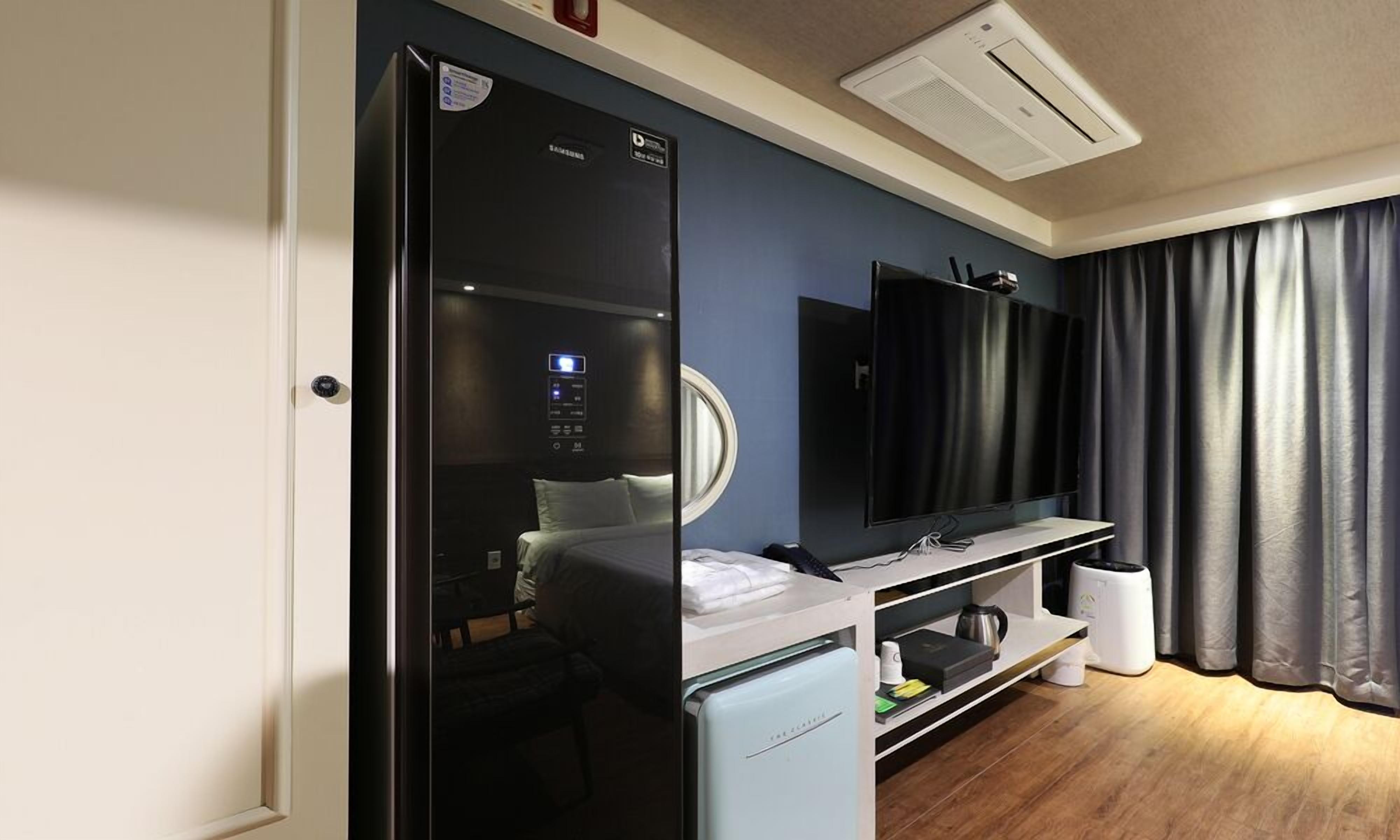 standard | 1 bedroom, individually decorated, individually furnished