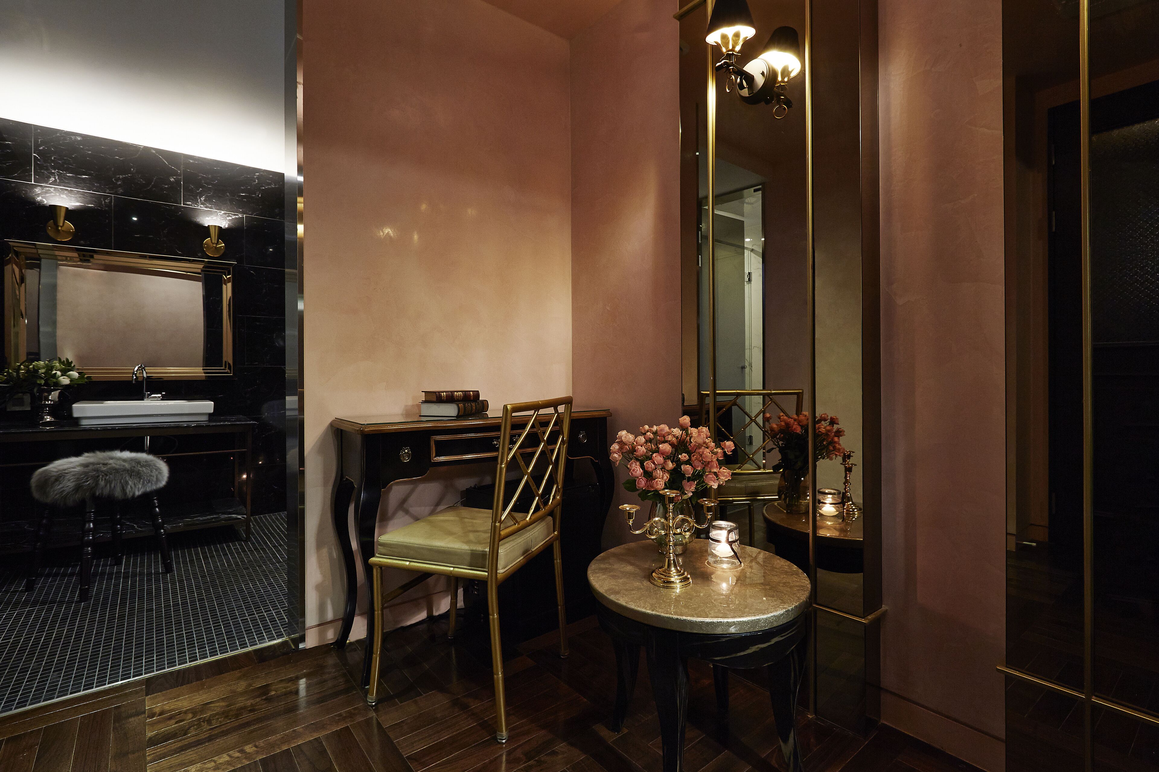 premium double room | bathroom | separate bathtub and shower, rainfall showerhead, free toiletries