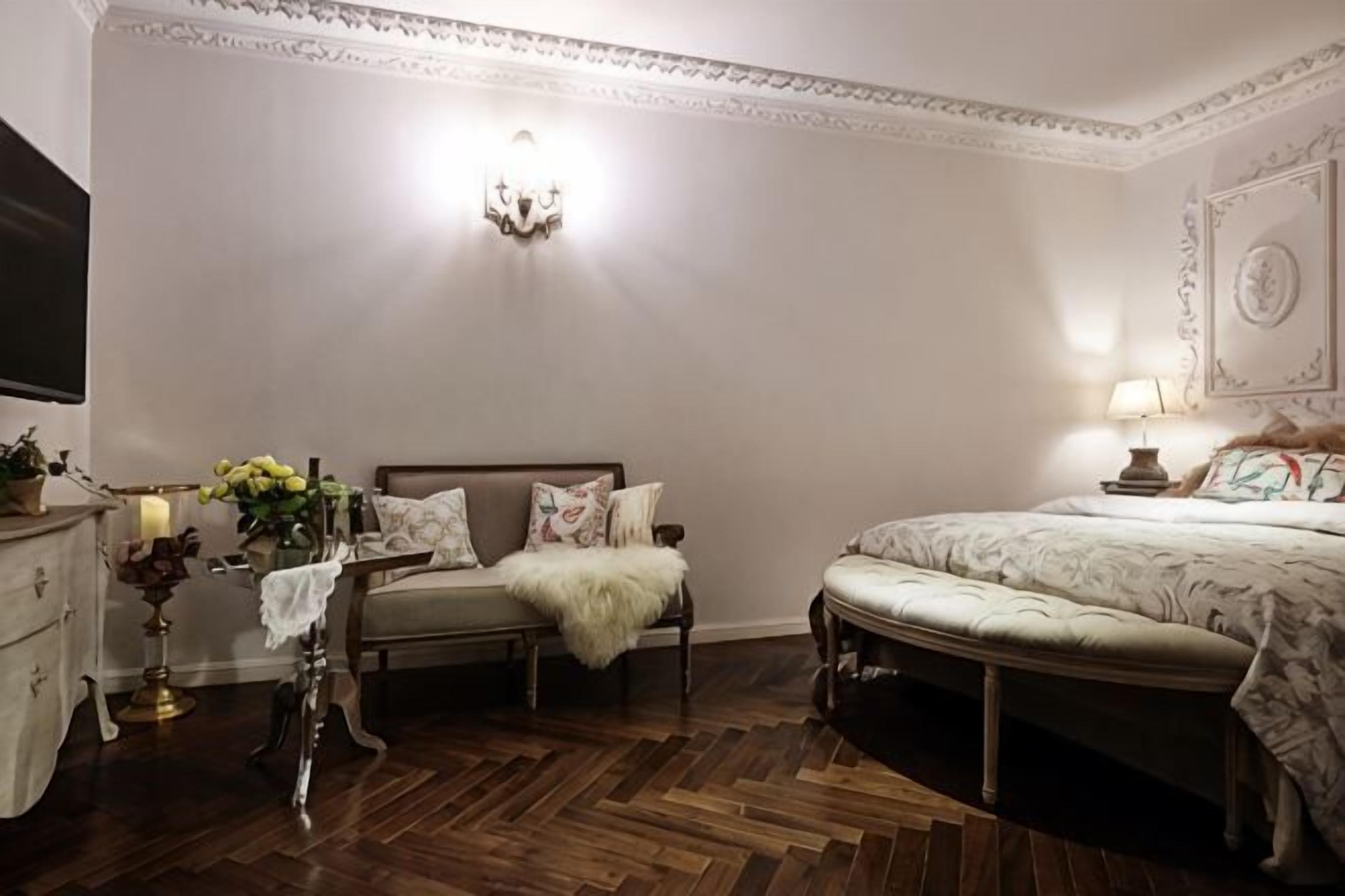 Premium bedding, down duvets, Select Comfort beds, free minibar items